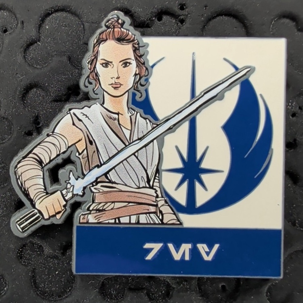 Disney parks Star Wars: Galaxy's Edge Aurebesh Names Rey ONLY trading pin